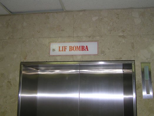 malezyjskiepoczuciehumoru.jpg