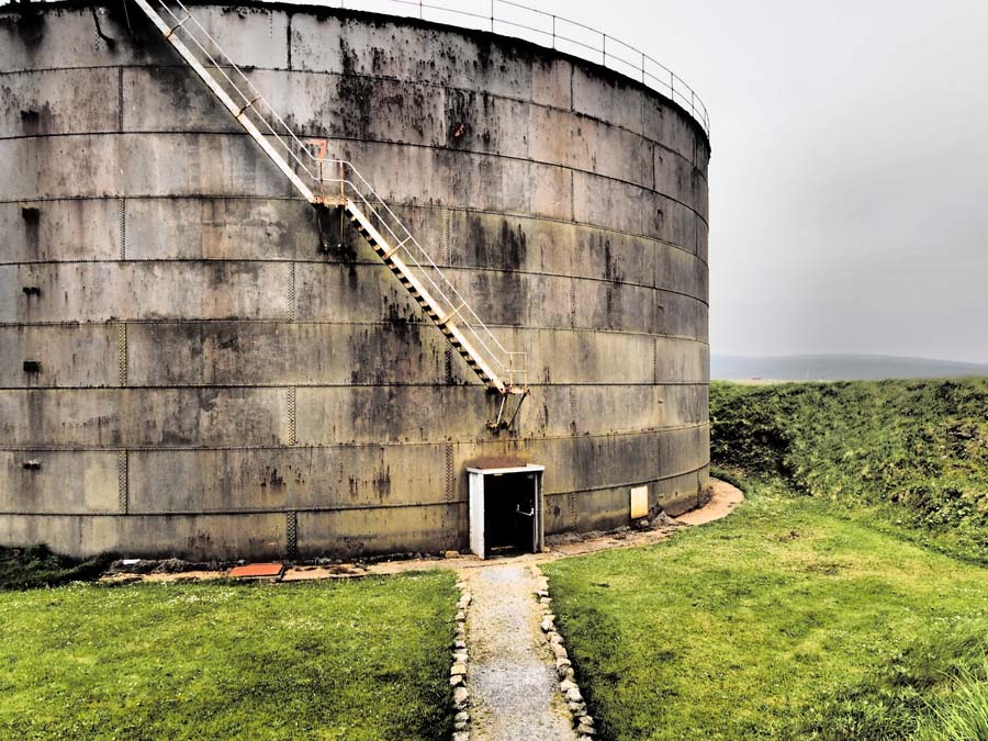 Muzeum w Lyness - w tym dawnym zbiorniku obecnie znajduj� si� eksponaty