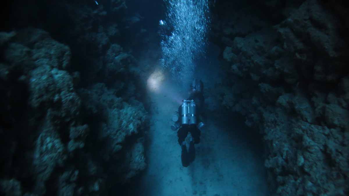 Neptun Cave