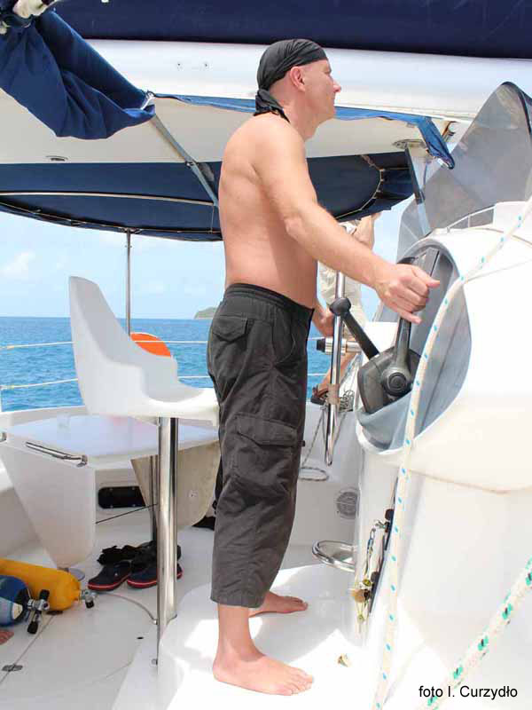 Na szcz�cie Sylwek wie co robi, w ka�dym razie wydaje polecenia...