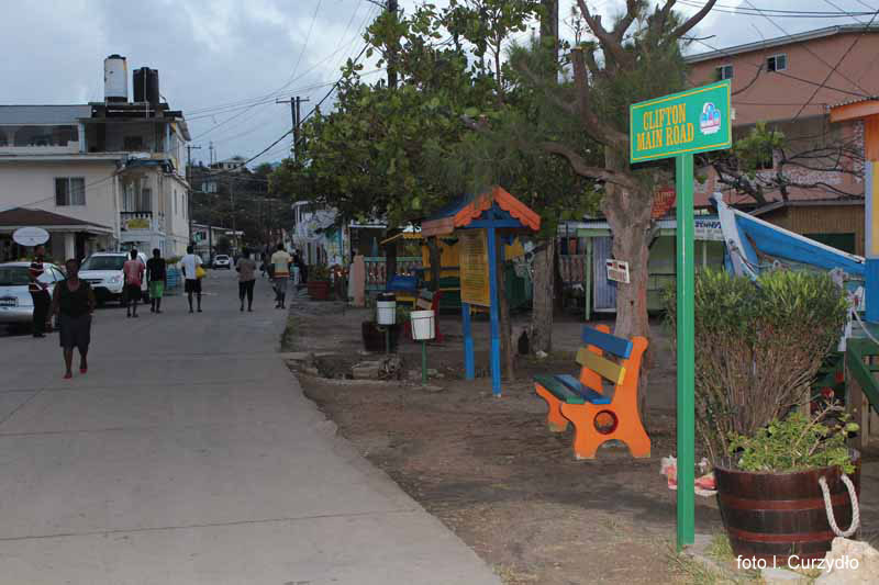 Oto g��wna ulica Clifton na Union Island