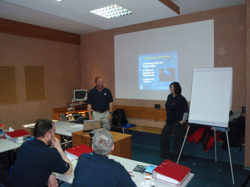 Egzaminator i t�umaczka