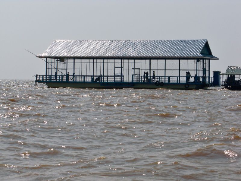 P�ywaj�ca sala gimnastyczna